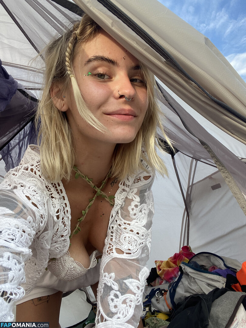 Eva Deli / Evadeli / Mariika / Mary Dryad / deli.eva / evadeli_ Nud OnlyFans  Fotografie scursă #3