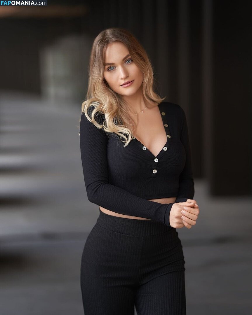 Eva Krämer / eva.krmr / jilxeva Nud OnlyFans  Fotografie scursă #1