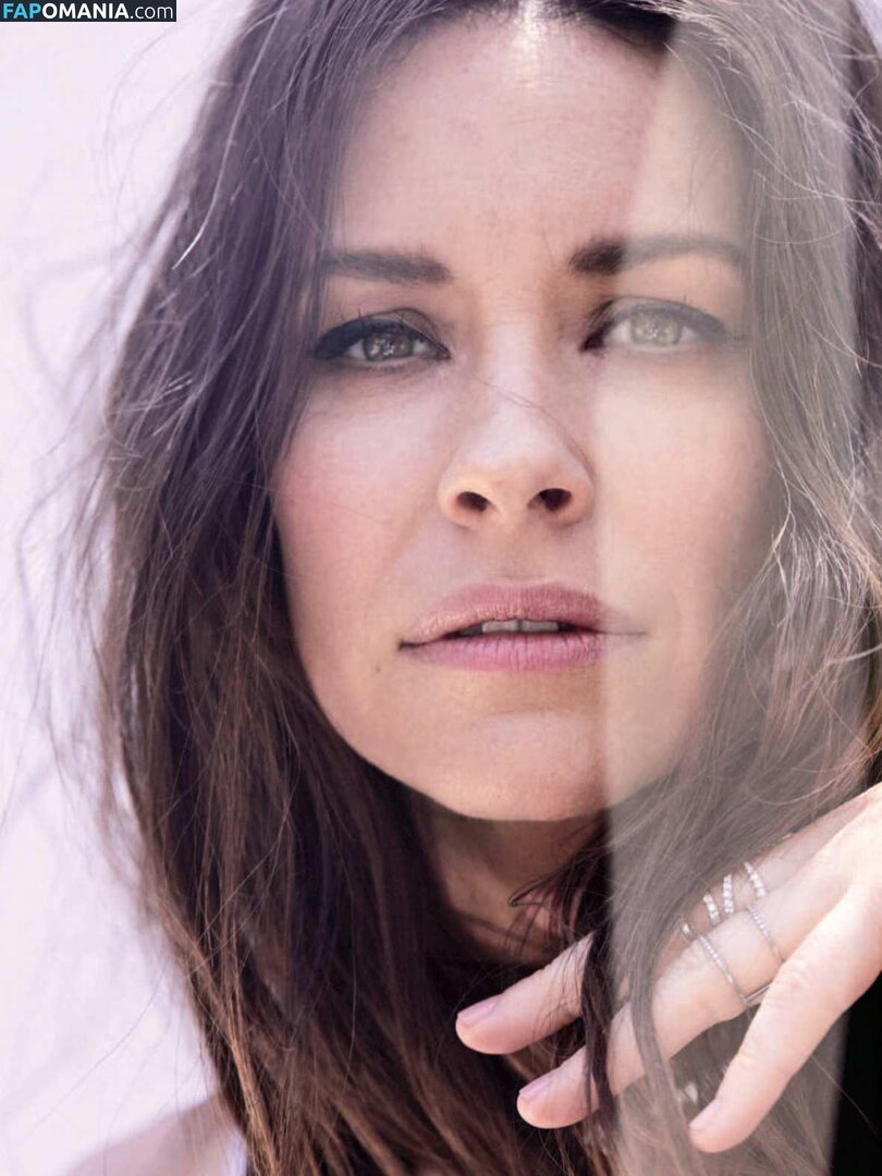 Evangeline Lilly / EvangelineLilly / evangelinelillyofficial / https: / lilyevangeline Nud OnlyFans  Fotografie scursă #80