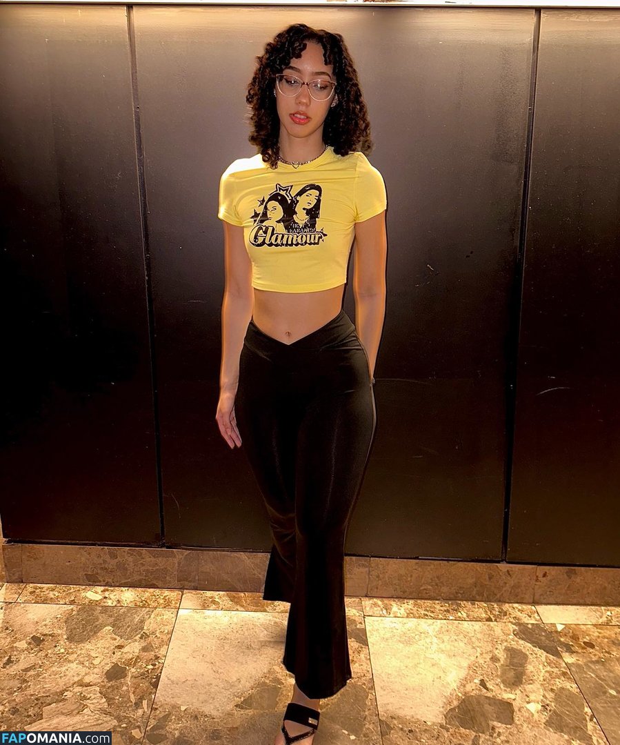 eliana / ewmxt / lalayravo / woahnatty Nud OnlyFans  Fotografie scursă #32