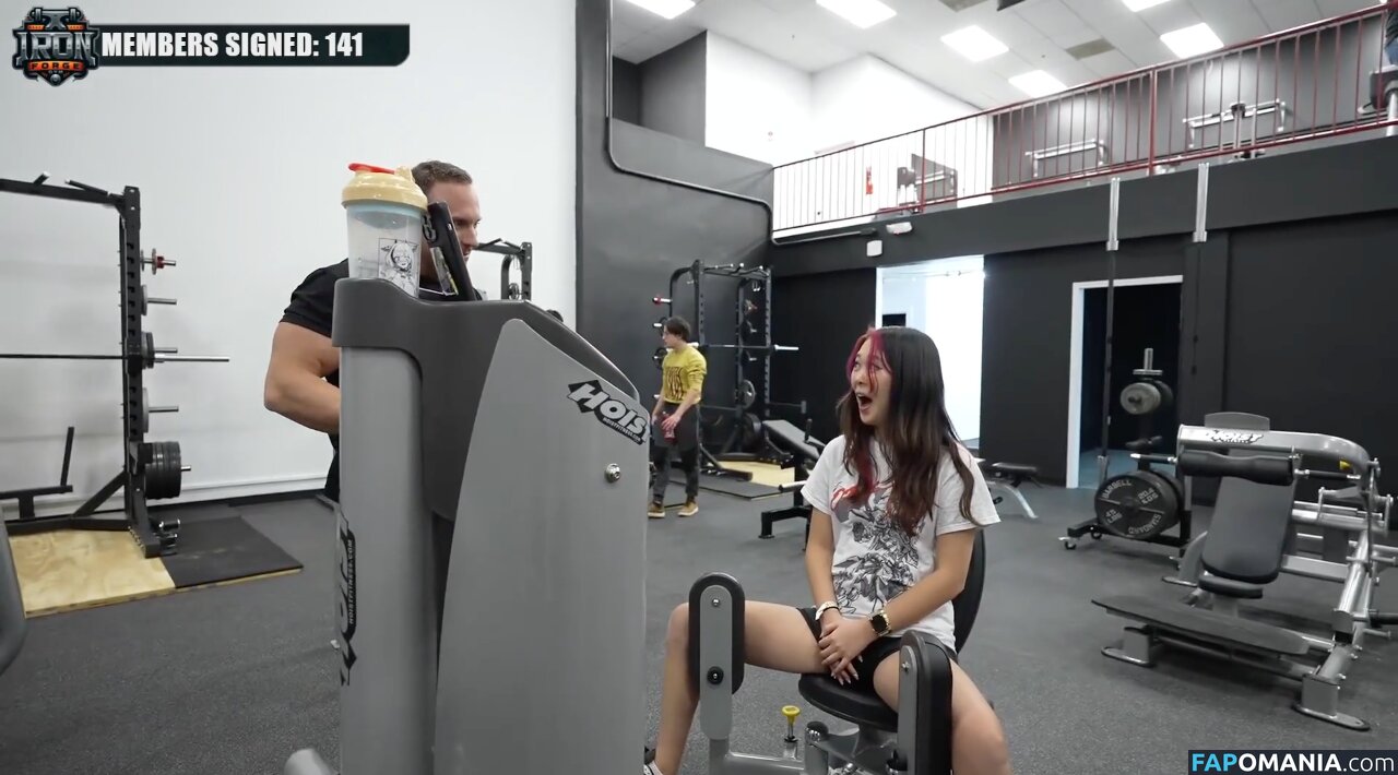 ExtraEmily / extra.emilay / extraemilyy / extremly_cute Nud OnlyFans  Fotografie scursă #7