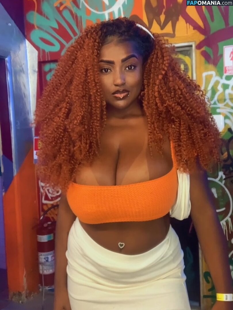 Faellaz12 / Rafaella Nogueira Nud OnlyFans  Fotografie scursă #1