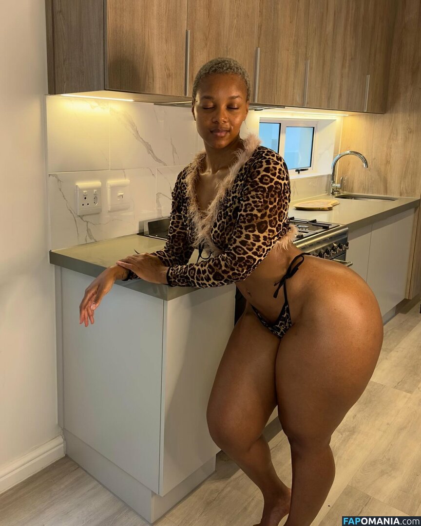 Faustina Thobakgale / faustinaroyale / formidable_byfaustina Nud OnlyFans  Fotografie scursă #12