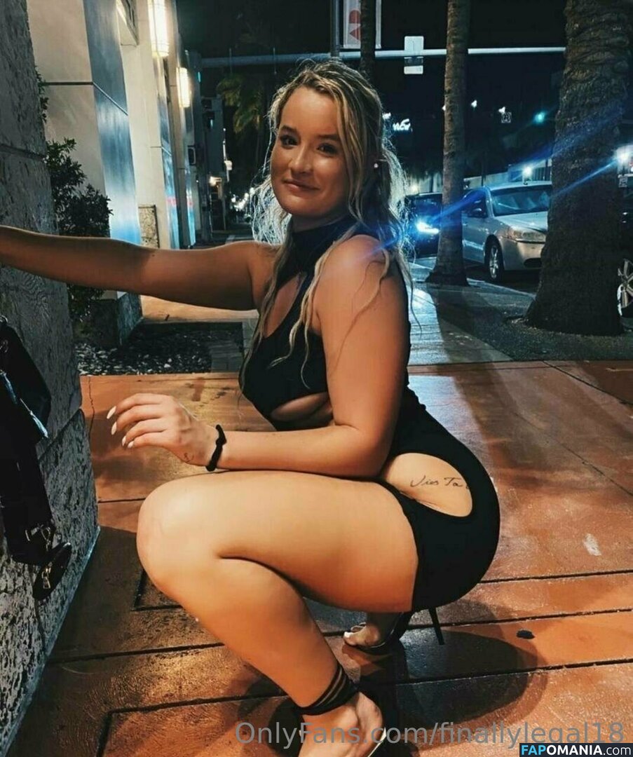 finallylegal18 / hazel_beauti Nud OnlyFans  Fotografie scursă #44