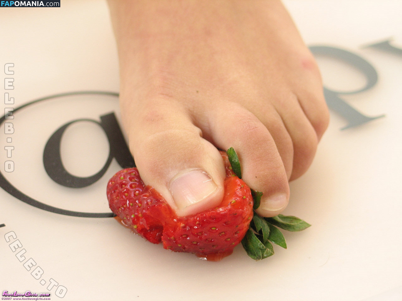 Footlovegirls Nud OnlyFans  Fotografie scursă #30