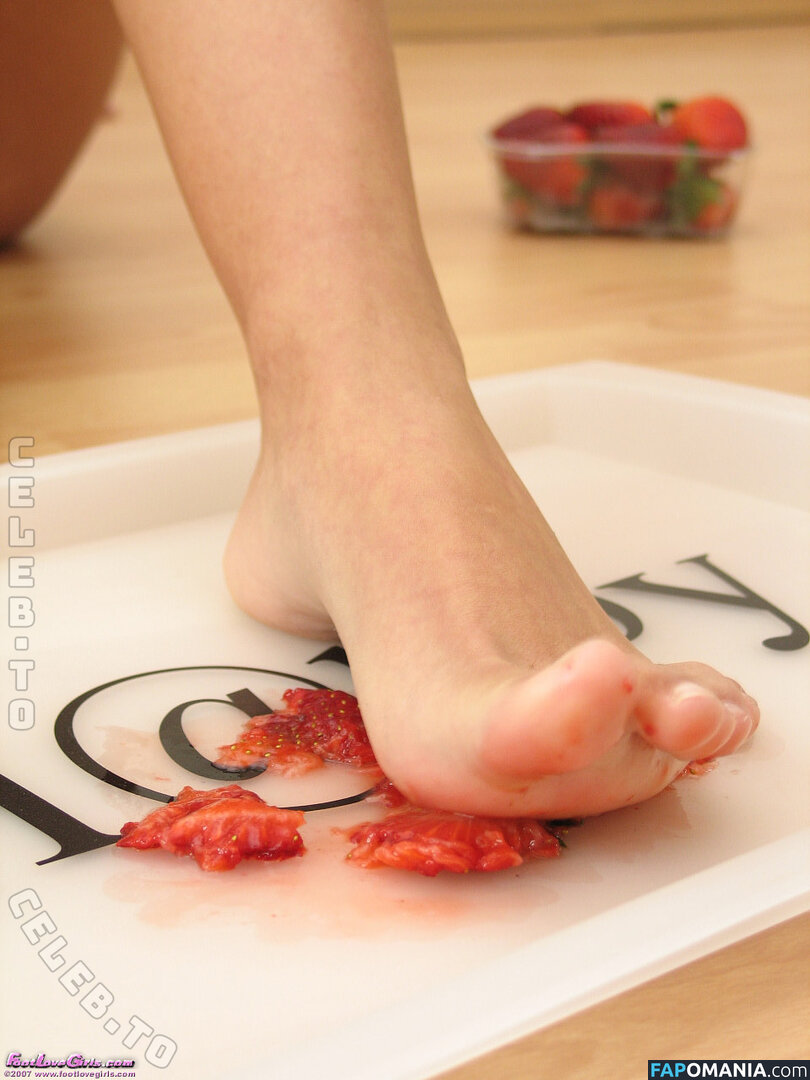 Footlovegirls Nud OnlyFans  Fotografie scursă #38