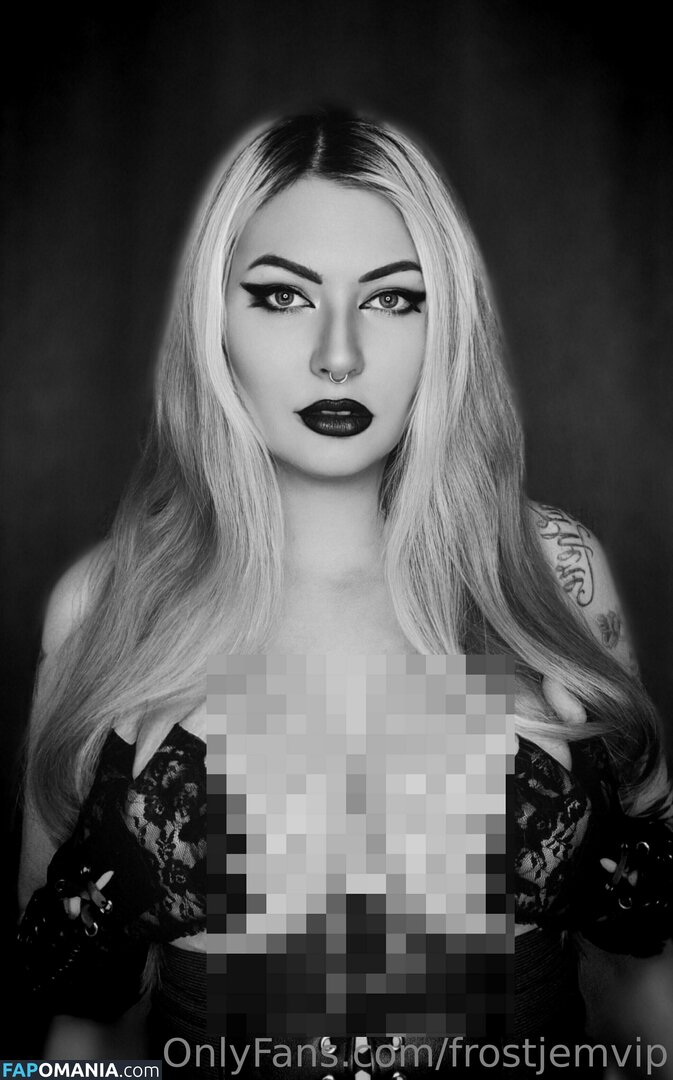 fr0stqueenvip / freakingrican45 Nud OnlyFans  Fotografie scursă #29