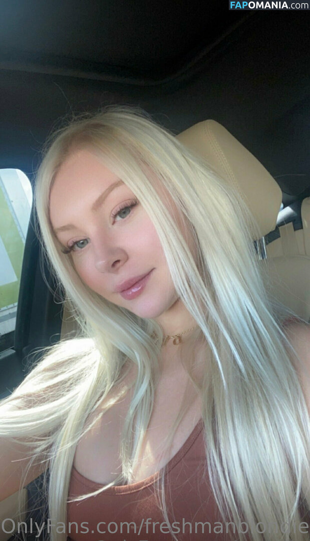 freshmanblondie18 / sheblondie_ Nud OnlyFans  Fotografie scursă #25