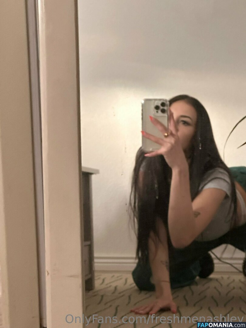 _ashhhhleeey_ / freshmenashley Nud OnlyFans  Fotografie scursă #349