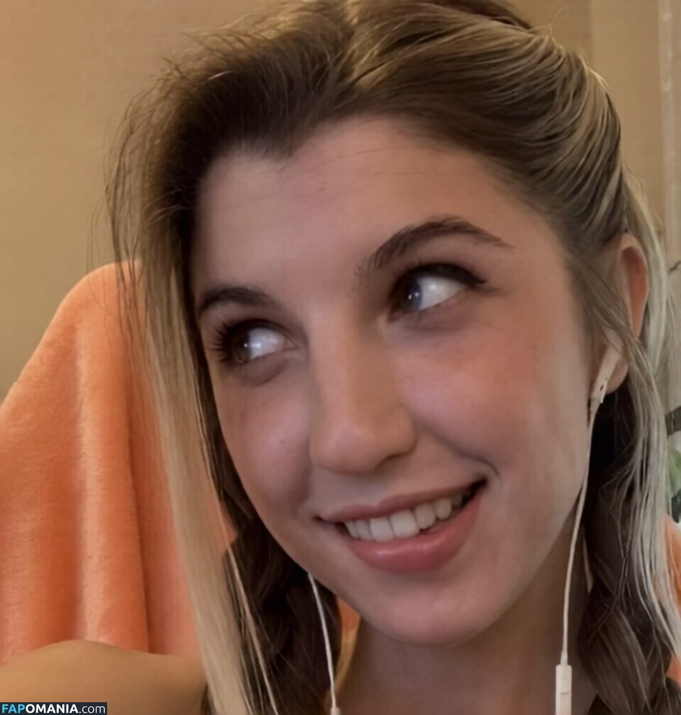 FrivolousFox ASMR / FrivviFox / frivvay Nud OnlyFans  Fotografie scursă #157
