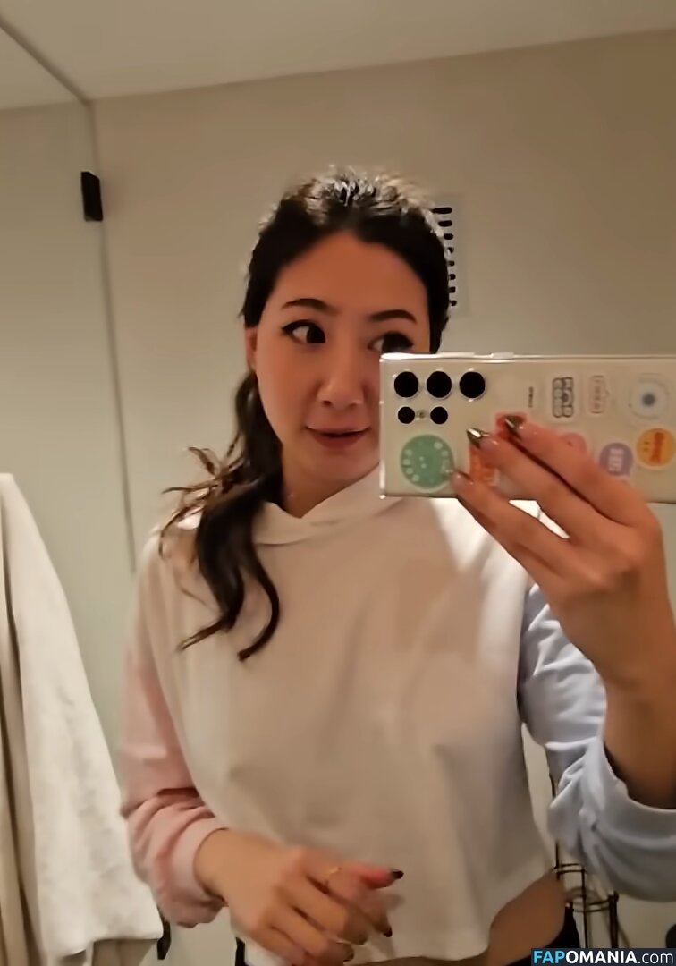 Fuslie / Leslie Nud OnlyFans  Fotografie scursă #293