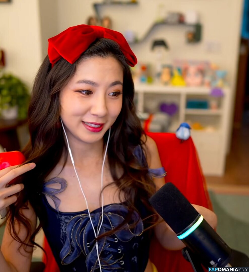 Fuslie / Leslie Nud OnlyFans  Fotografie scursă #779