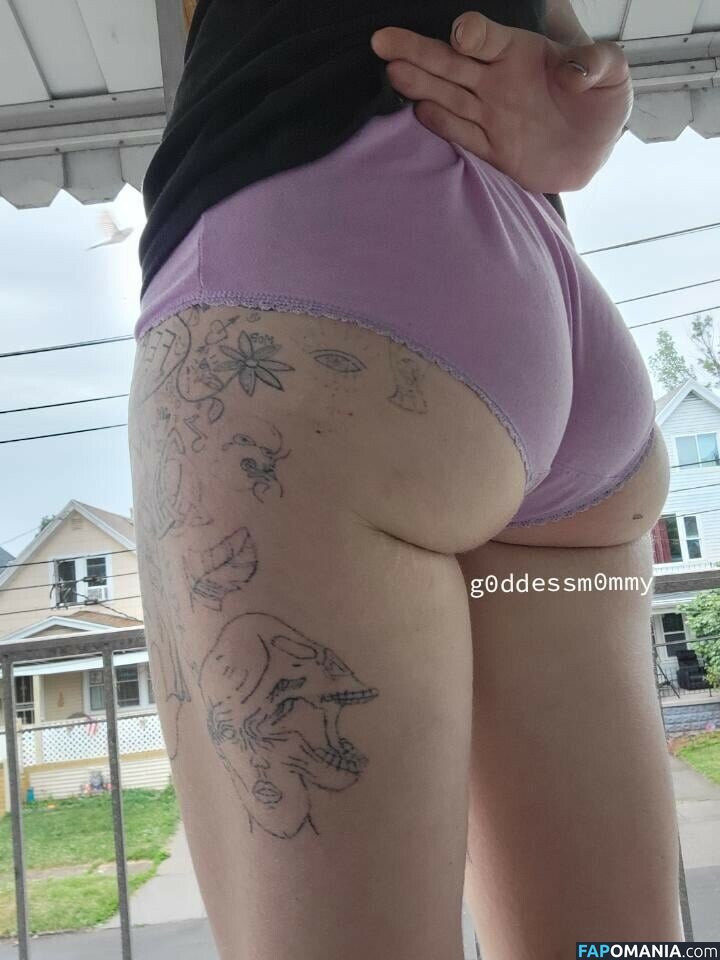g0ddessm0mmy / imperfect_creativity_ / mommy__mandy Nud OnlyFans  Fotografie scursă #10