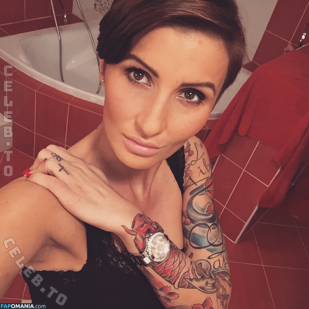 Gabrielle Gucci / gabrielle.gucci.58 / gabriellegucci / https: / mdragounova Nud OnlyFans  Fotografie scursă #9
