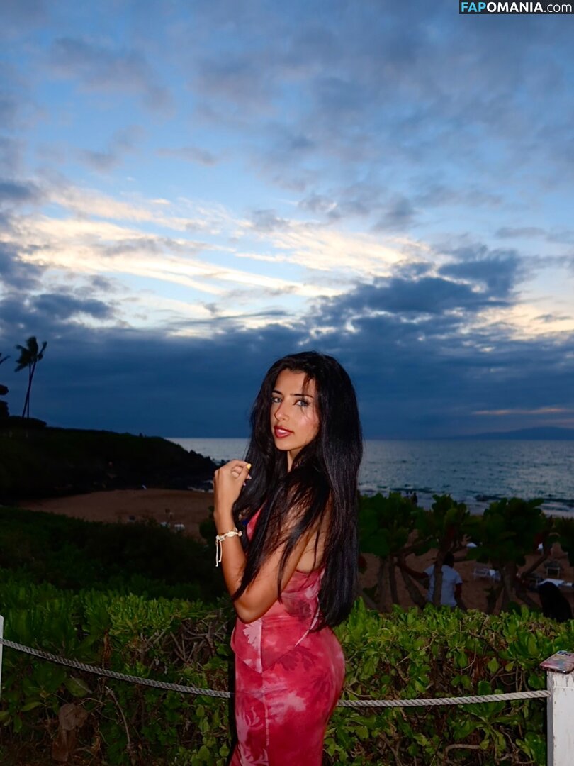 Gal Akbari / gal.qal / officialonlygal Nud OnlyFans  Fotografie scursă #3