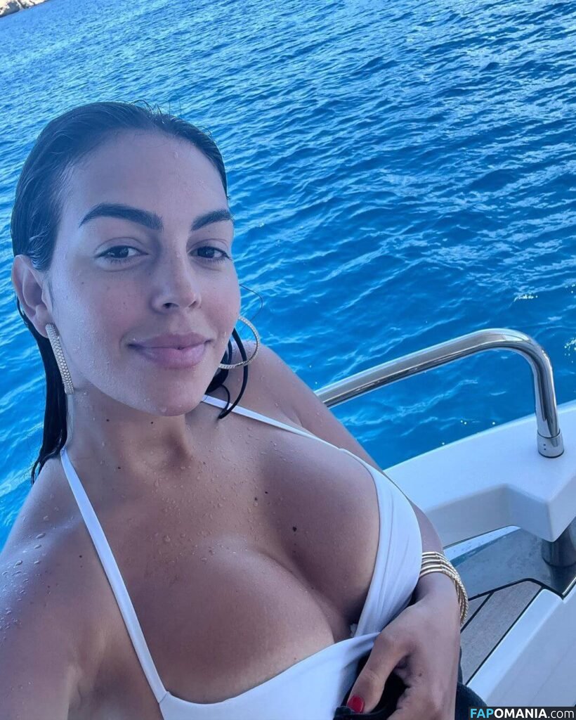 Georgina Rodriguez / georginagio Nud OnlyFans  Fotografie scursă #7