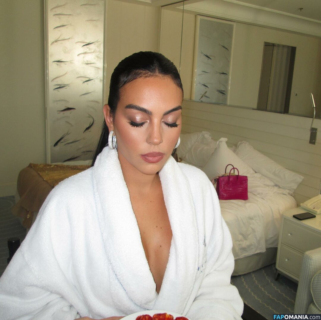 Georgina Rodriguez / georginagio Nud OnlyFans  Fotografie scursă #18