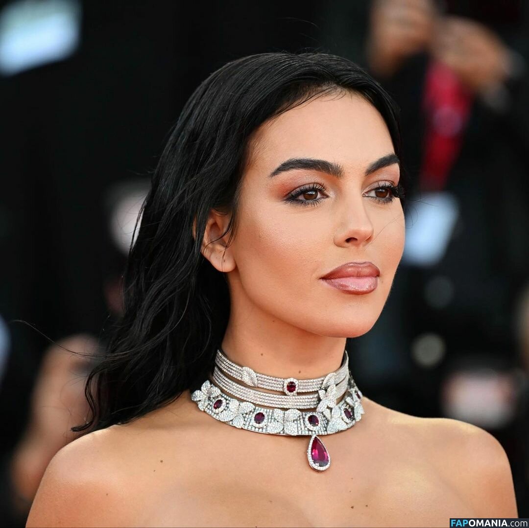 Georgina Rodriguez / georginagio Nud OnlyFans  Fotografie scursă #25