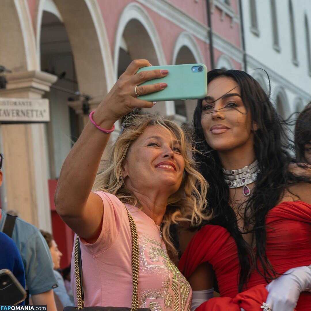Georgina Rodriguez / georginagio Nud OnlyFans  Fotografie scursă #31