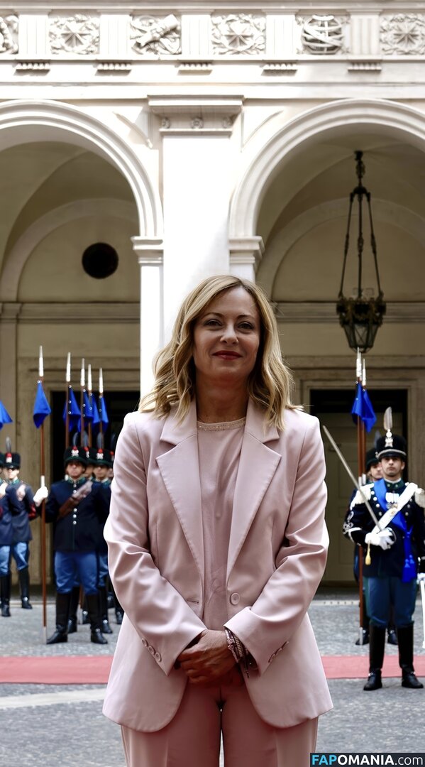 Giorgia Meloni / Italian Prime Minister 🇮🇹 / giorgiameloni Nud OnlyFans  Fotografie scursă #2