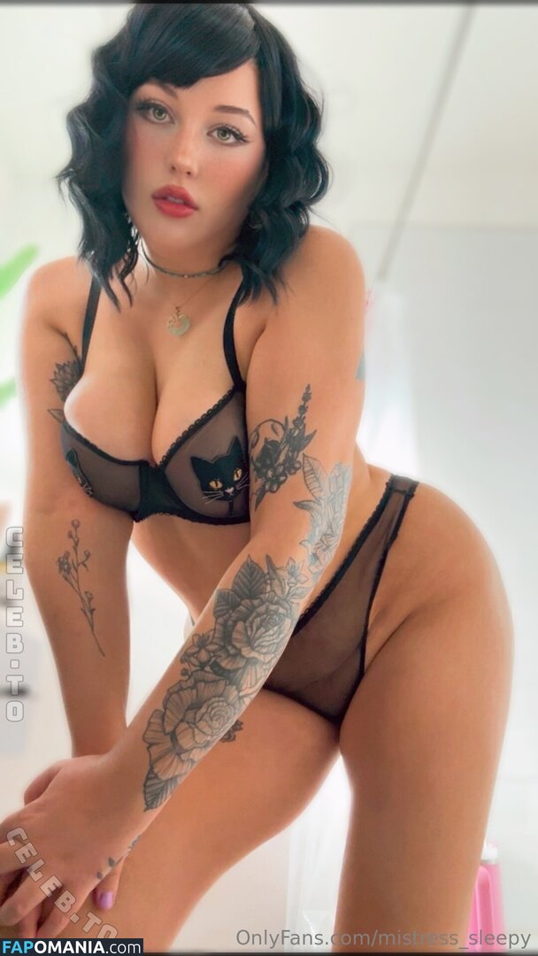 Goddess_sleepy / goddesssleepyy / https: / sleepyqtcat Nud OnlyFans  Fotografie scursă #17