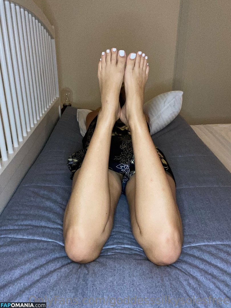 goddesssilkysolesfree / theeepursuitofselflove Nud OnlyFans  Fotografie scursă #23
