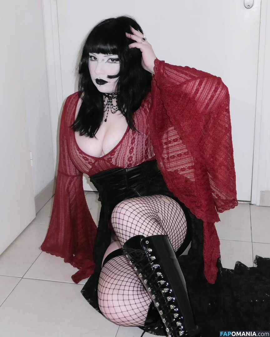 gothbynight Nud OnlyFans  Fotografie scursă #1
