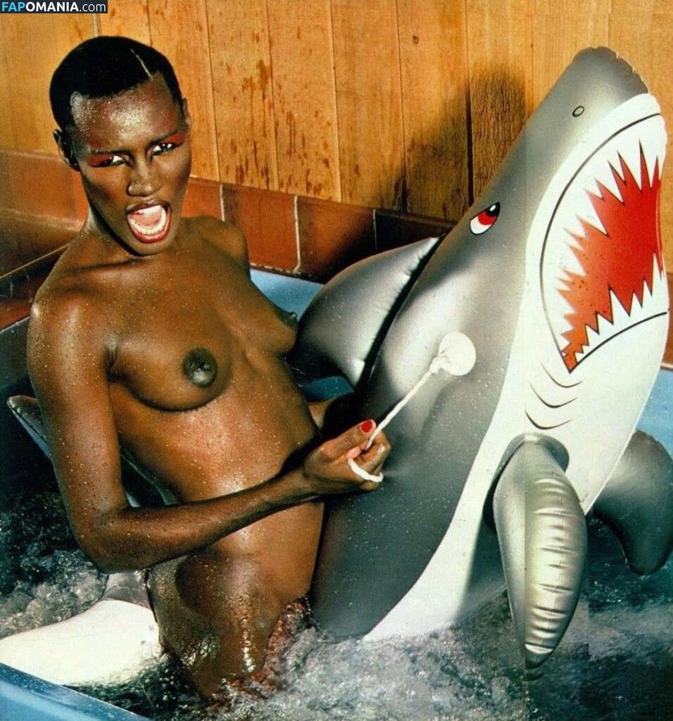 Grace Jones / gracejonesofficial / https: Nud OnlyFans  Fotografie scursă #3