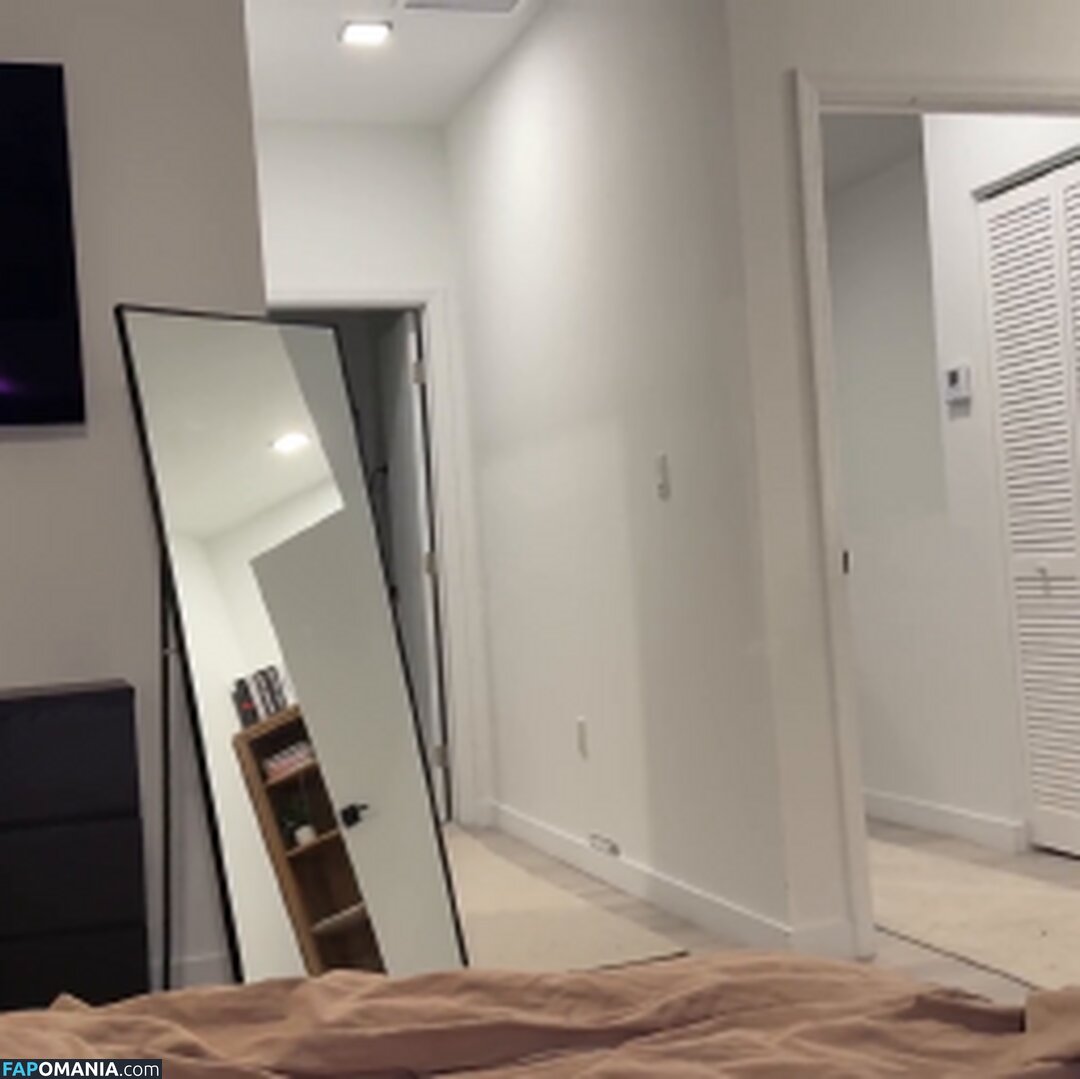 Gypsy Rose / Gypsyrose_137 / gypsygeyser / gypsyrose5star / https: / riotgypsyrose Nud OnlyFans  Fotografie scursă #2