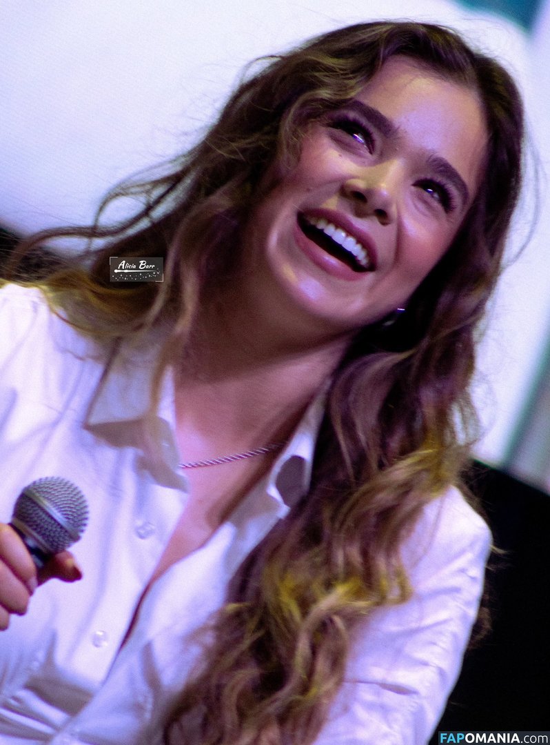 Hailee Steinfeld / haileesteinfeld / https: Nud OnlyFans  Fotografie scursă #132