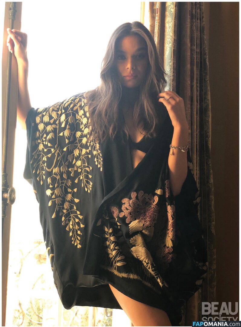 Hailee Steinfeld / haileesteinfeld Nud OnlyFans  Fotografie scursă #1585