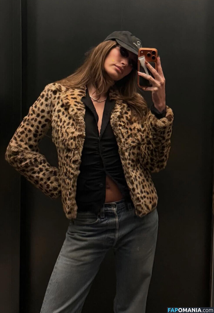 Hailey Baldwin Bieber / haileybieber Nud OnlyFans  Fotografie scursă #657