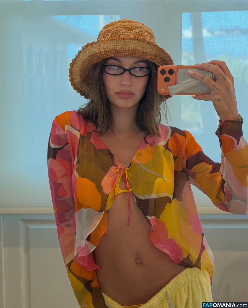 Hailey Baldwin / haileybieber Nud OnlyFans  Fotografie scursă #91