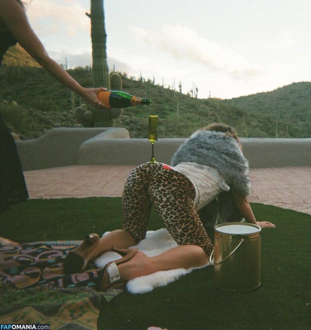 Haley Lu Richardson / haleyluhoo Nud OnlyFans  Fotografie scursă #204