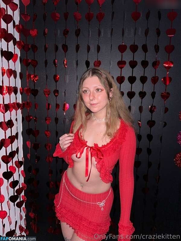 Hallie Gift / craziekitten / giftyhippie Nud OnlyFans  Fotografie scursă #3