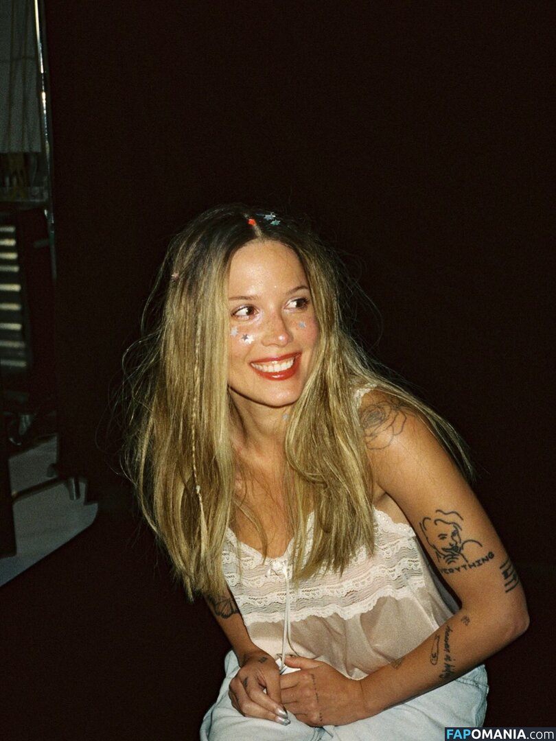 Halsey / https: / iamhalsey / yammahaaa Nud OnlyFans  Fotografie scursă #3