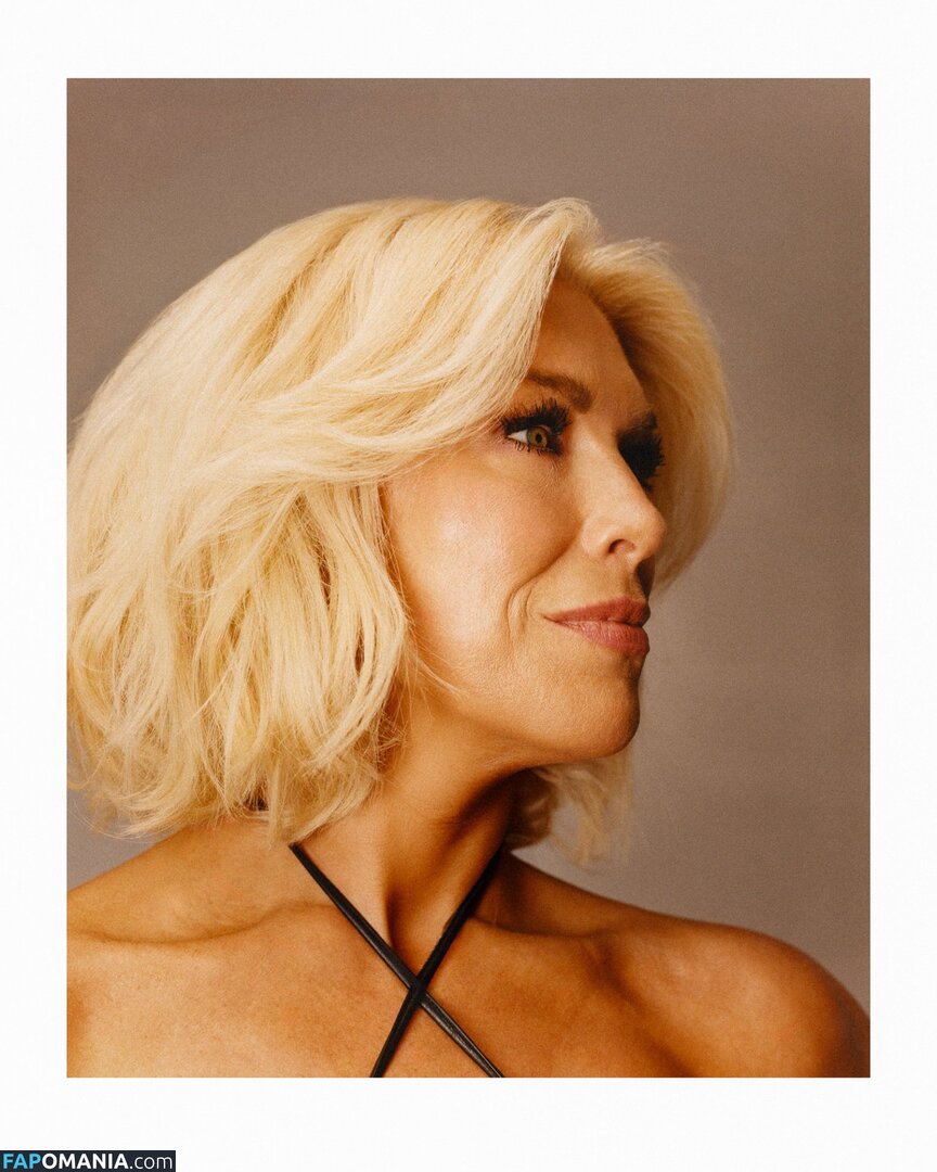 Hannah Waddingham / hannah_waddingham Nud OnlyFans  Fotografie scursă #9