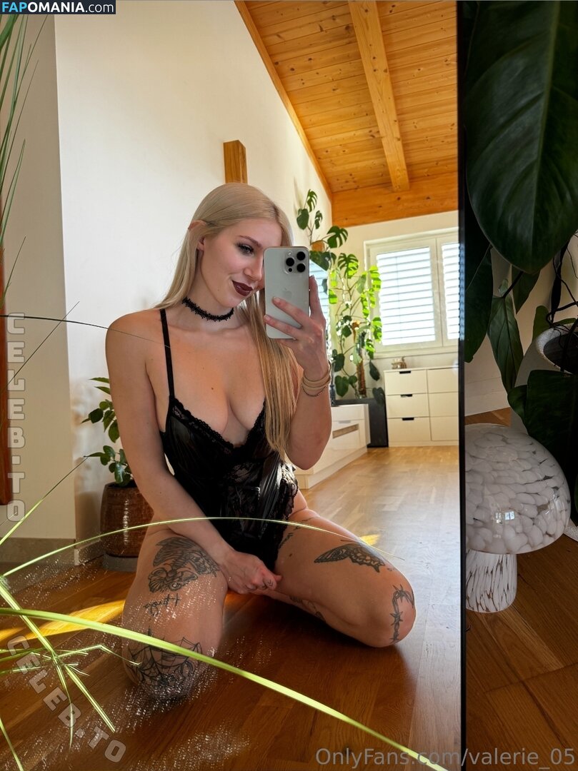 happynuud3l / happynuudel / valerie_04 Nud OnlyFans  Fotografie scursă #14