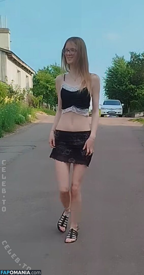 elen.meln / helen_meln777 / melena17_ElenMeln Nud OnlyFans  Fotografie scursă #8