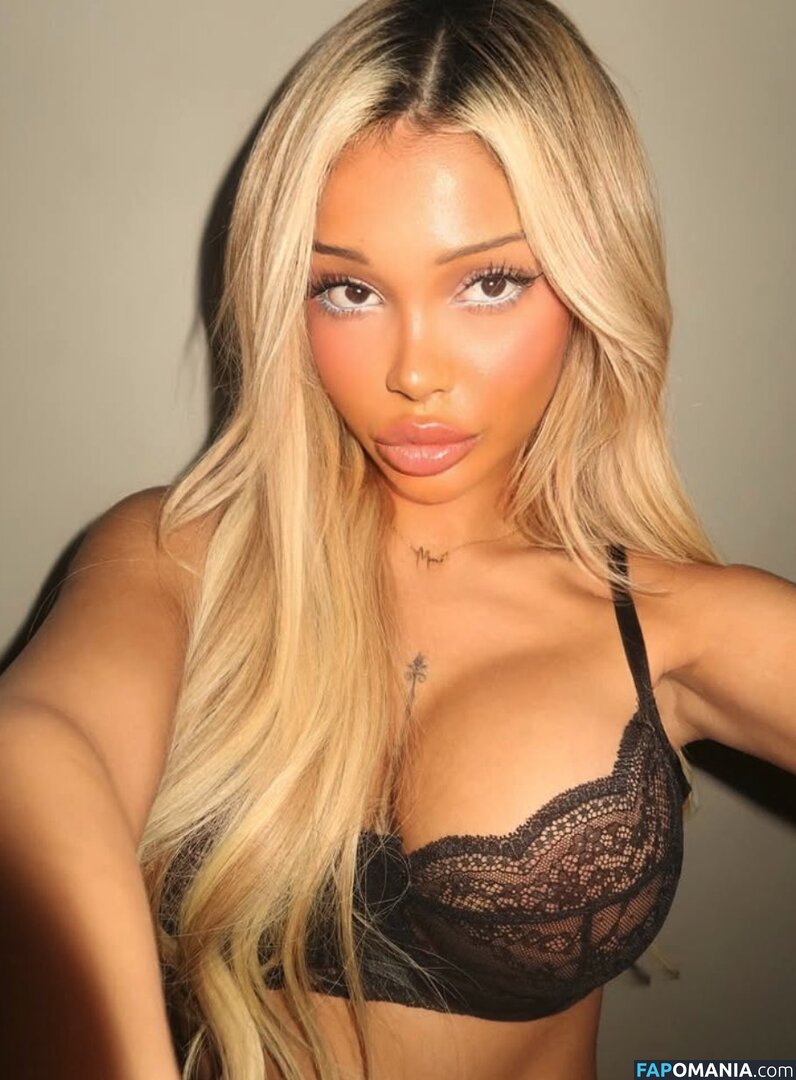 Henniwd Nud OnlyFans  Fotografie scursă #2