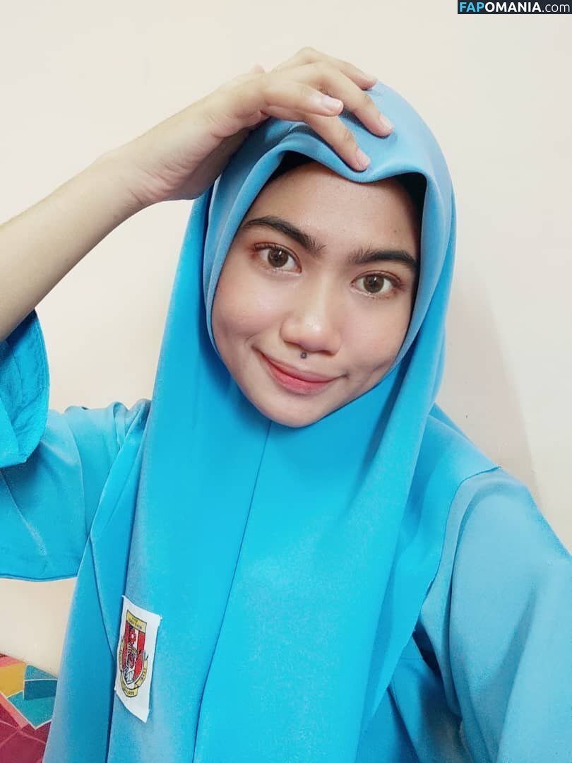 Hijab Off Girls / Hijab On Nud OnlyFans  Fotografie scursă #5