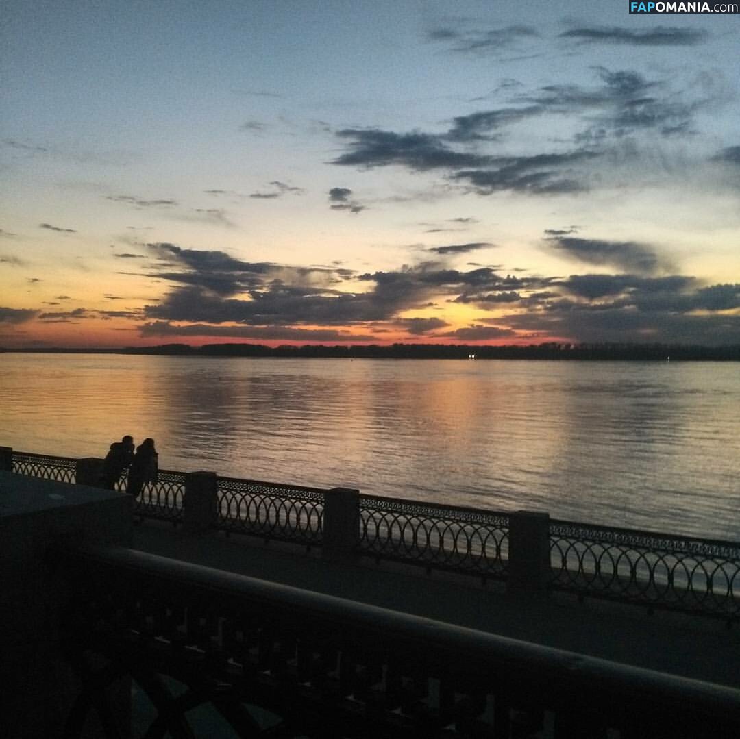 Holly Garner / Inna Khoruzh / InnaKhoruzh / Ivanna Ershova / RealHollyGarner / holly.garner Nud OnlyFans  Fotografie scursă #132