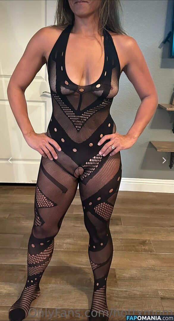 / Hottexasm1lf / Hottexasmilf / Hottxmom / hottx_milf Nud OnlyFans  Fotografie scursă #4