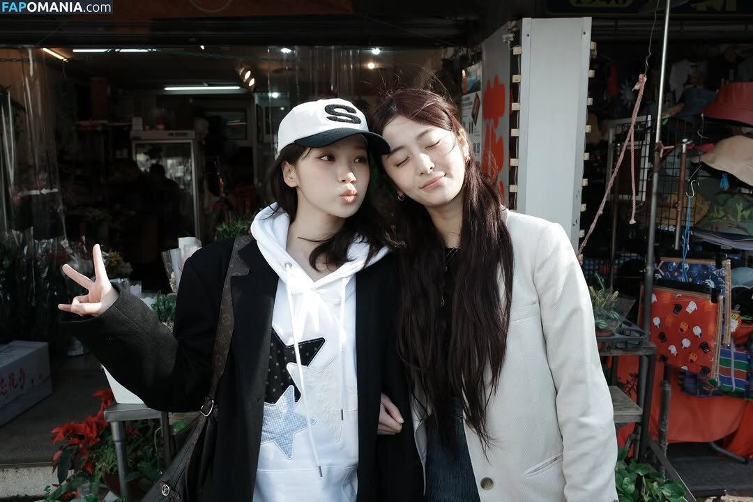 Huh Yunjin 허윤진 / LESSERAFIM / yunjin_lesserafims Nud OnlyFans  Fotografie scursă #12