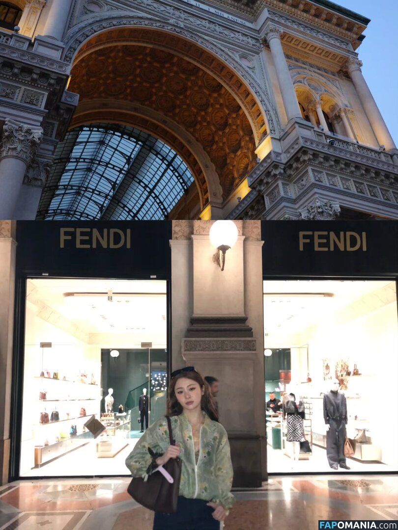 Huh Yunjin 허윤진 / LESSERAFIM / yunjin_lesserafims Nud OnlyFans  Fotografie scursă #21