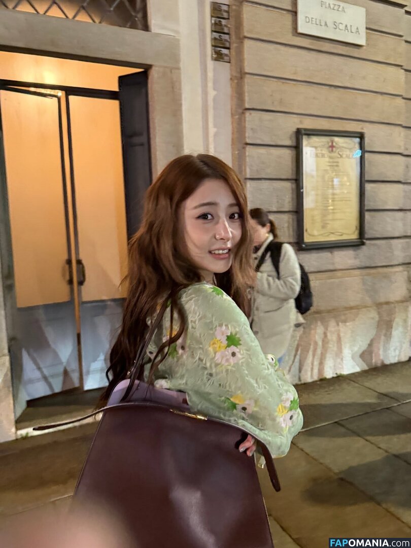 Huh Yunjin 허윤진 / LESSERAFIM / yunjin_lesserafims Nud OnlyFans  Fotografie scursă #24