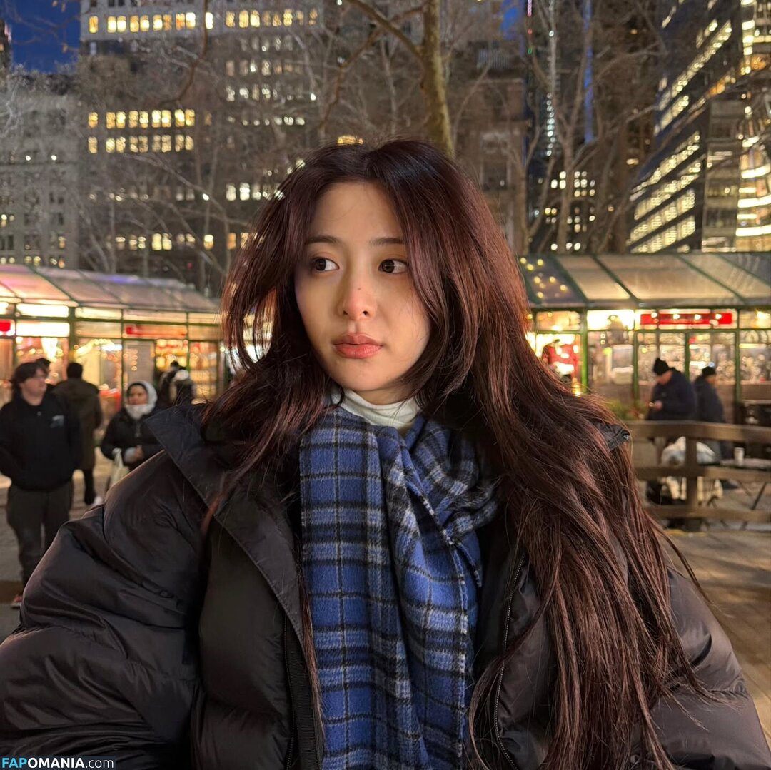 Huh Yunjin 허윤진 / LESSERAFIM / yunjin_lesserafims Nud OnlyFans  Fotografie scursă #47