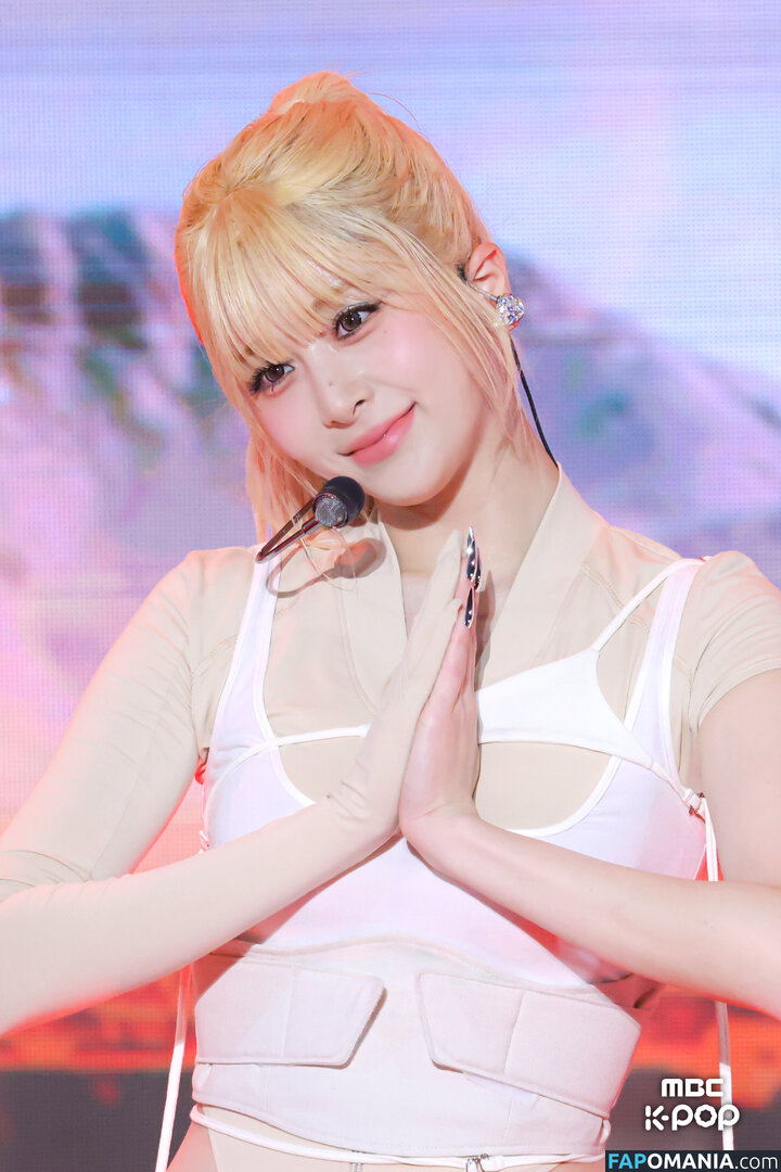Huh Yunjin 허윤진 / LESSERAFIM / jenaissante Nud OnlyFans  Fotografie scursă #74