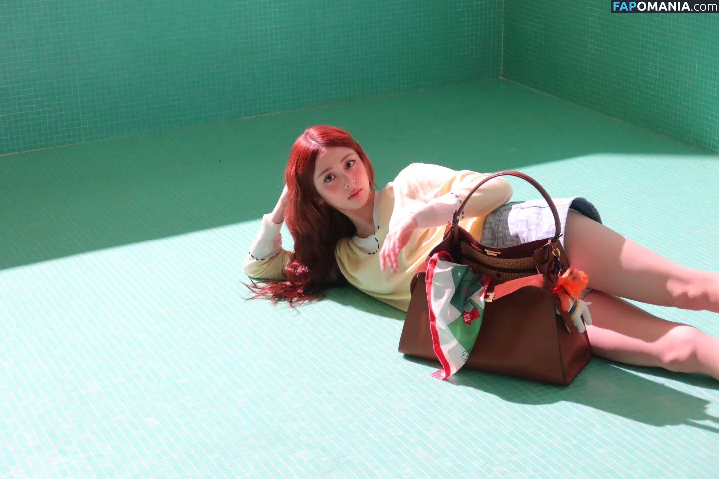 Huh Yunjin 허윤진 / LESSERAFIM / jenaissante Nud OnlyFans  Fotografie scursă #99