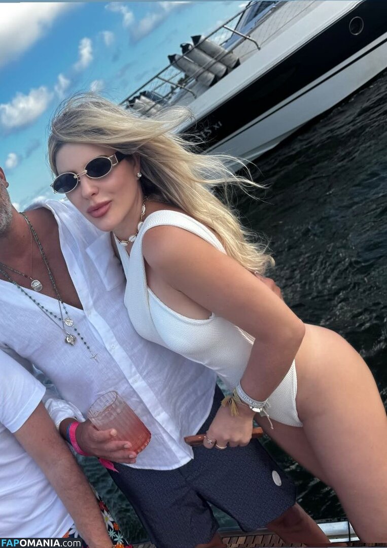 Íris Stefanelli / https: / irisstefanelli Nud OnlyFans  Fotografie scursă #3